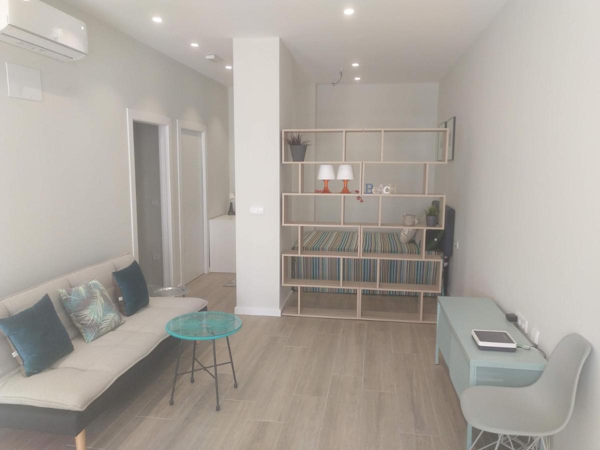 Apartamento Moderno De 70 Metros A 300 Metros De La Playa Valencia Exterior photo
